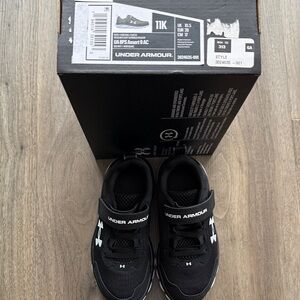 NEW Under Armour Kids Black Sneakers size 11c